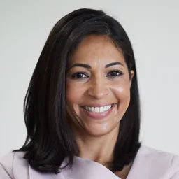 Foto de Natalia Acevedo, profesional de la salud que migró a Canadá con IMC